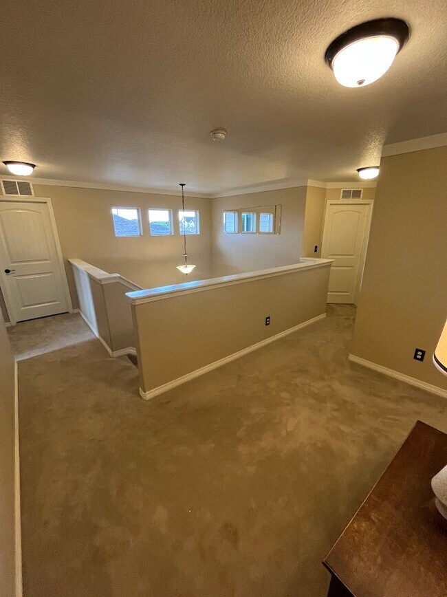 Building Photo - 964 Pyxis Dr