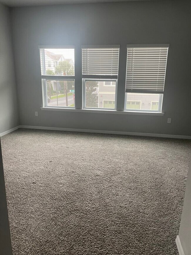 Building Photo - 8625 Tavistock Lakes Blvd