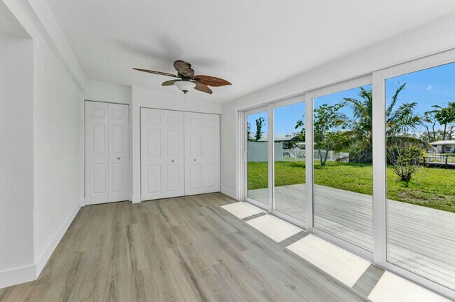 Building Photo - 501 Palmetto Dr