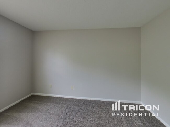 Building Photo - 6503 Townsend Way