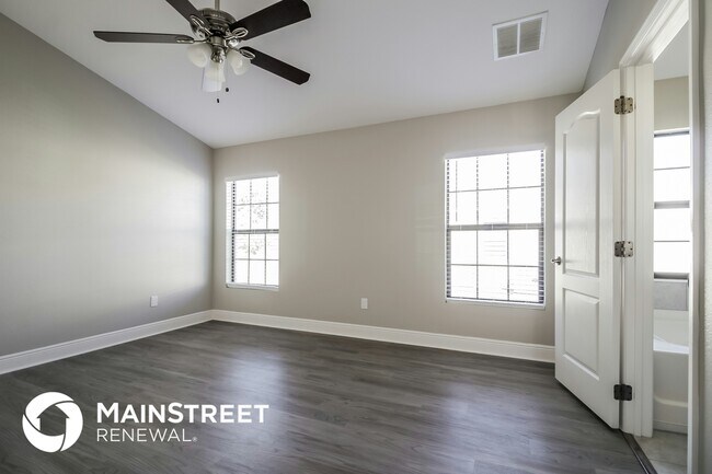 Building Photo - 327 Anchovie Ct