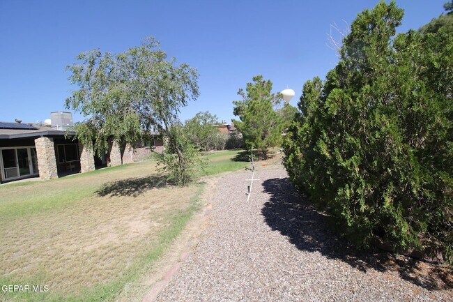 Building Photo - 19014 Armington Dr