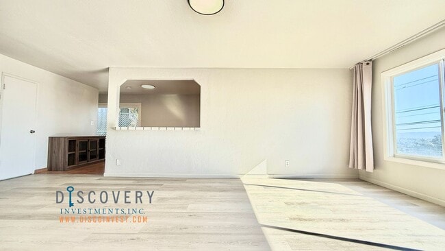 Building Photo - Contemporary San Leandro Hills Home