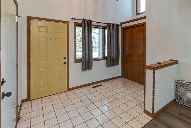 Building Photo - 309 Trail Side Dr