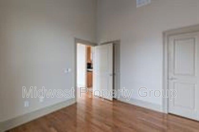 Building Photo - 4244 Chouteau Ave