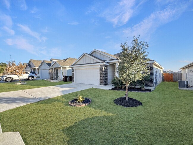 Building Photo - 9714 Marbach Hl