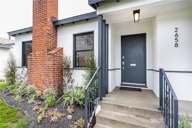 Building Photo - 4 br, 3 bath House - 2658 Colby Ave