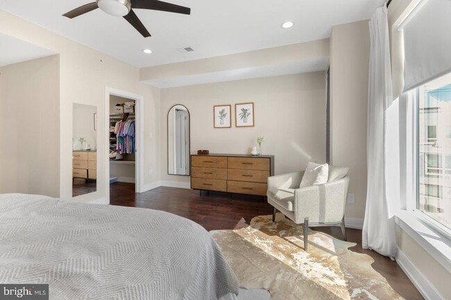 Building Photo - 2707 W Stiles St