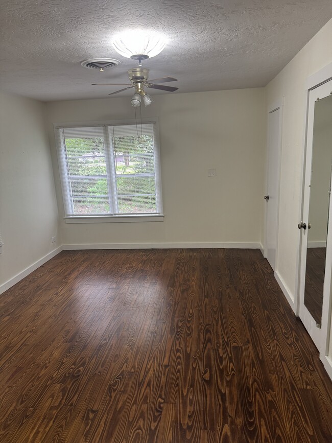 Building Photo - 5795 FM 1122