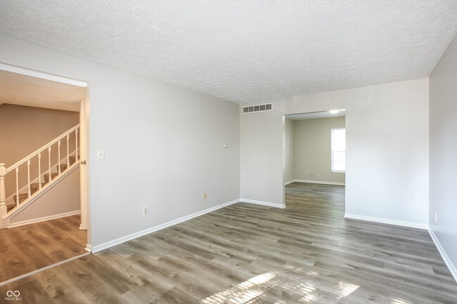 Building Photo - 6127 Terrytown Pkwy