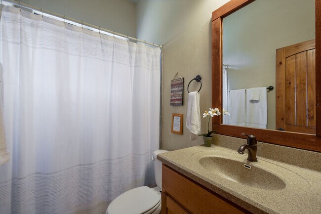 Building Photo - 7221 Trident-SI ID1521782P