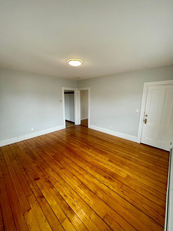 Building Photo - 26 Norris Ave