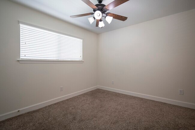 Building Photo - 4210 Darter St