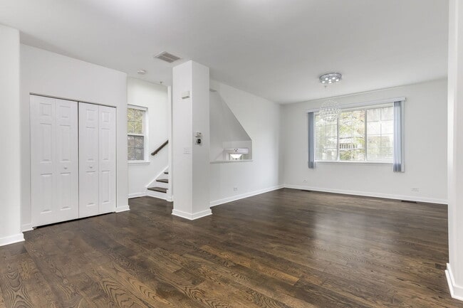 Building Photo - 758 Hanbury Dr