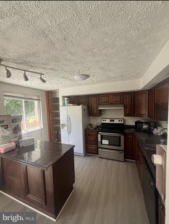 Building Photo - 14105 Honey Hill Ct