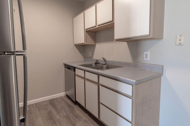 Building Photo - 3408 Balboa Ln