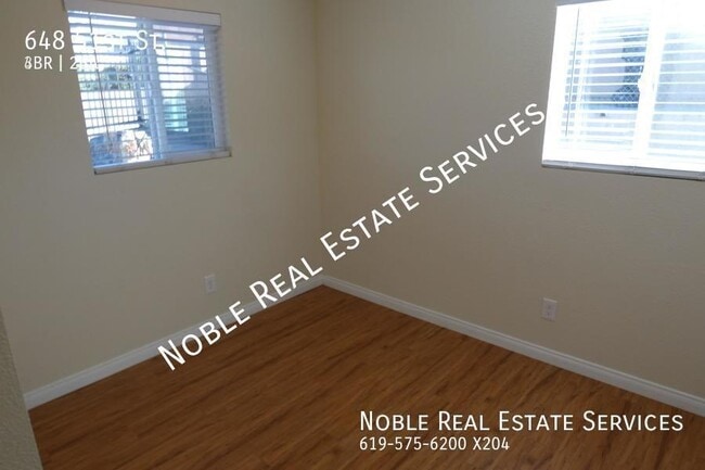 Building Photo - 648 51st St