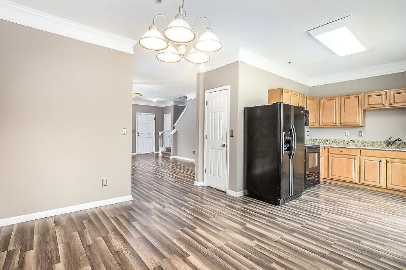 Building Photo - 1311 Rocking Chair Ct