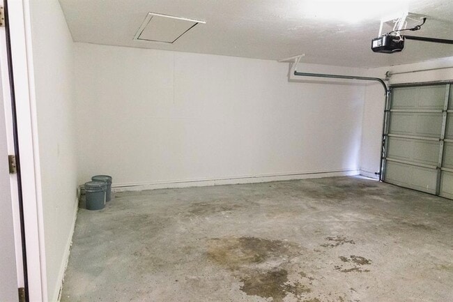 Building Photo - 3804 Summer Cloud Dr