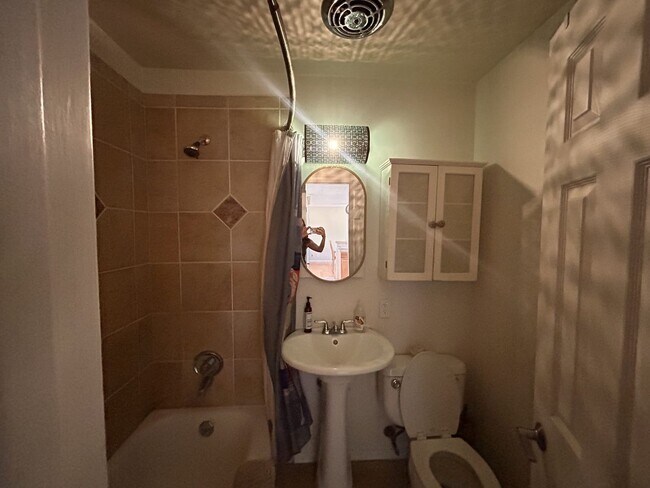 Building Photo - Enjoy Amazing Flatiron Views, Abundant Space, and A Large Backyard in this 5 Bedroom Home