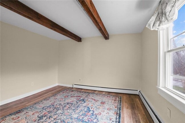 Building Photo - 310 Old Mill Ln