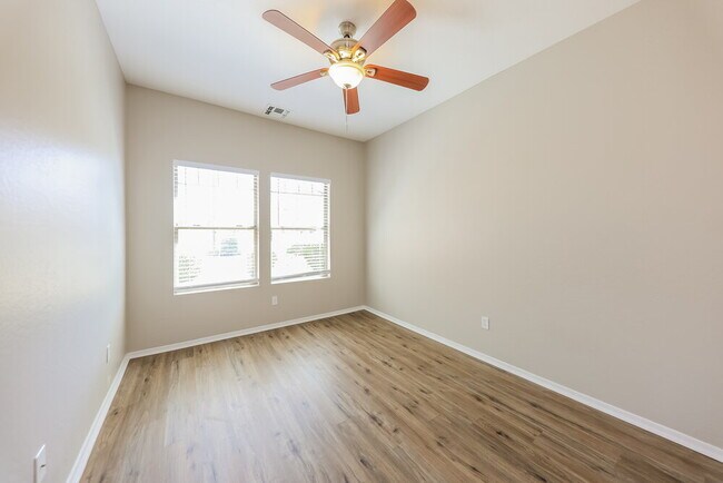 Building Photo - 16724 N 177th Ave