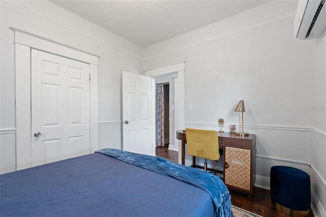 Building Photo - 905 E 22nd Ave.