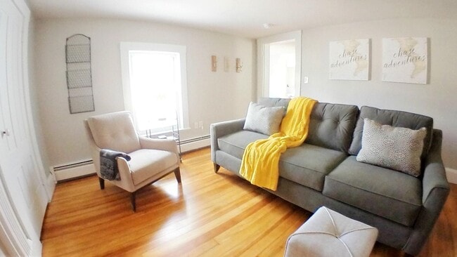 Primary Photo - 23 Portsmouth Ave