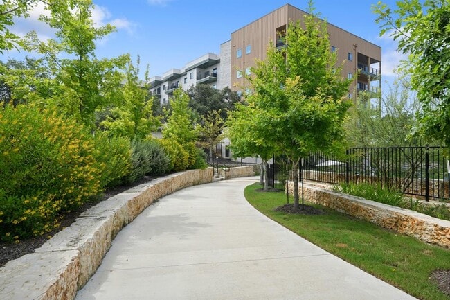 Building Photo - 4802 S Congress Ave
