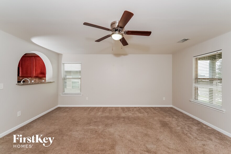 Building Photo - 150 Briar Ridge Ln