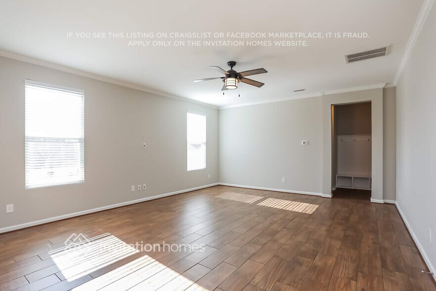 Building Photo - 3952 White Kestrel Dr