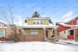 Building Photo - 13310 Saybrook Ave