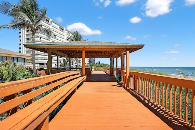 Building Photo - 10680 S Ocean Dr