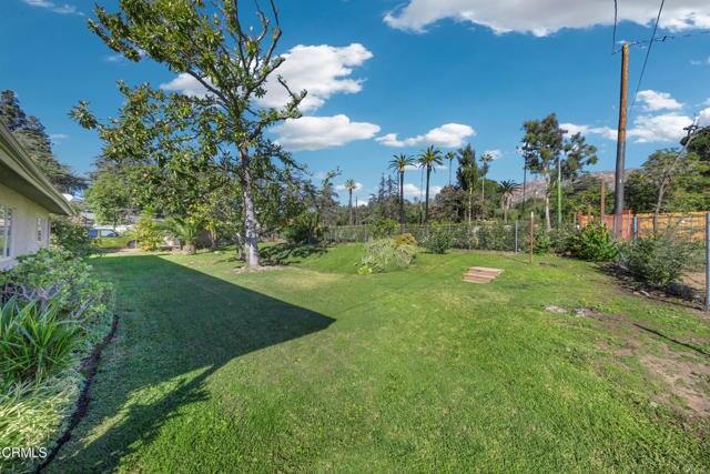 Building Photo - 631 Deodara Dr