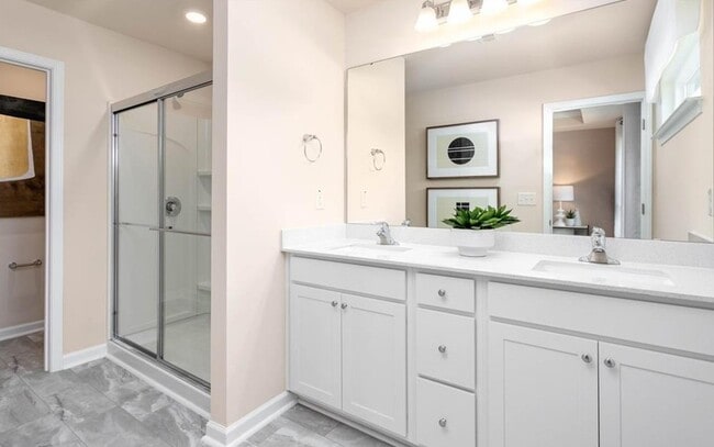 Building Photo - 805 Falls Grove Trl
