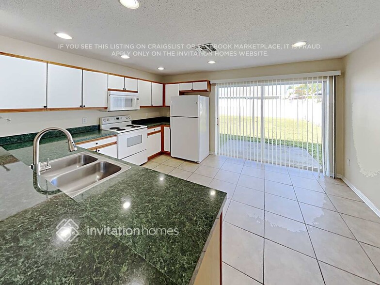 Building Photo - 252 Owenshire Cir