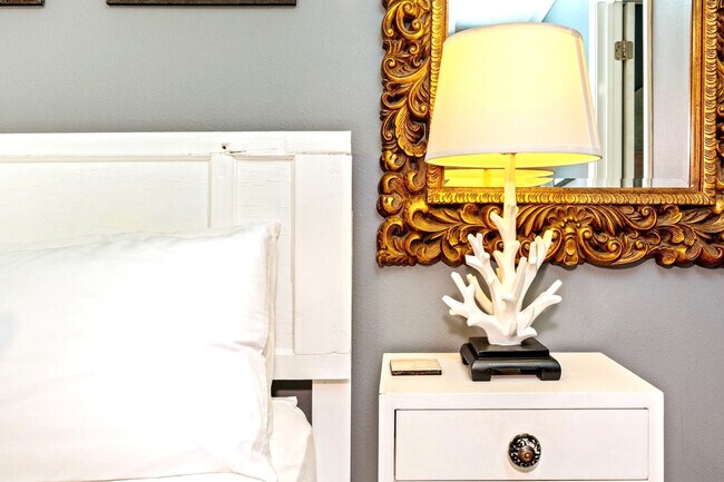 Building Photo - 149 Durango Rd