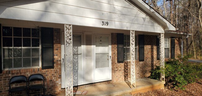 Primary Photo - 319 Elm St