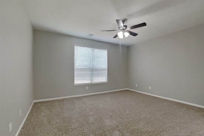 Building Photo - 602 Lajuana Ct