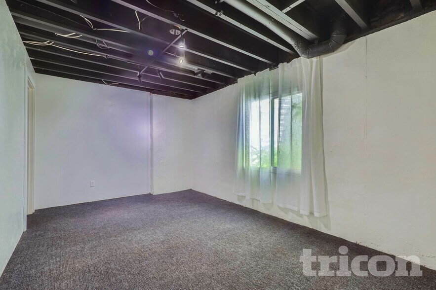 Building Photo - 15847 E 99th Pl