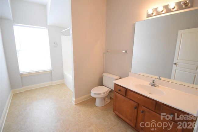 Building Photo - 2405 Bonterra Blvd