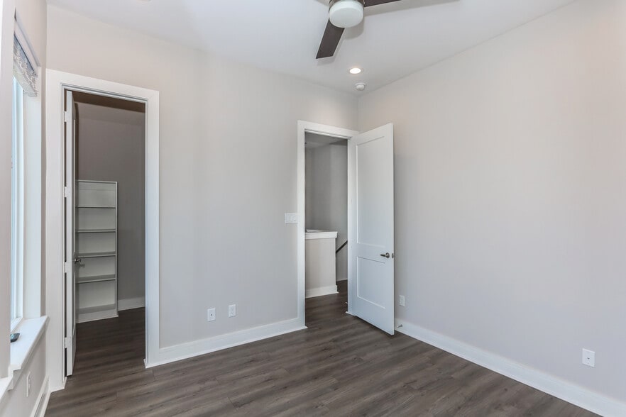 3rd Floor Bedroom - 3107 Saint Charles St