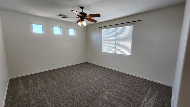 Building Photo - 4 Bedroom Home at the Grange in the Power ...