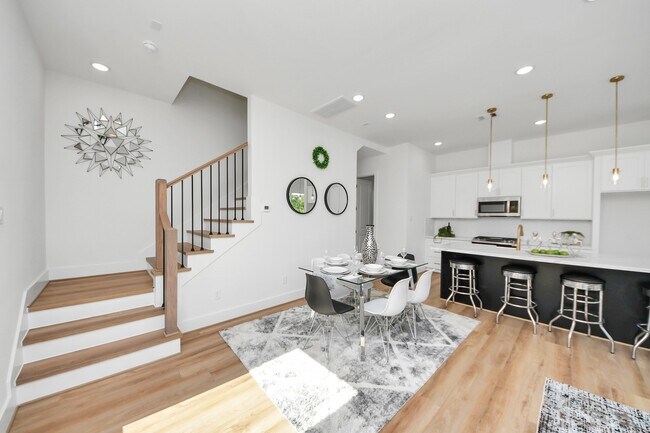 Building Photo - 2430 Harrington St