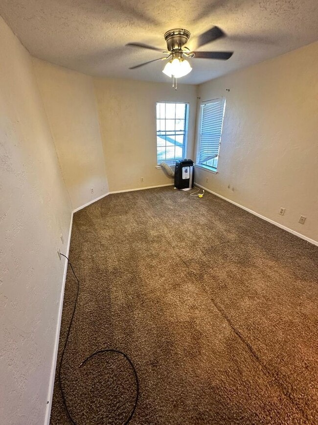 Building Photo - 1500 N Grant Dr