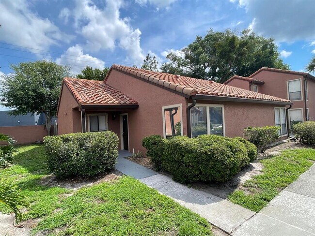 Primary Photo - 614 Grenadine Ct