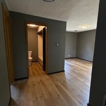 Building Photo - 1304 Blackhawk Blvd