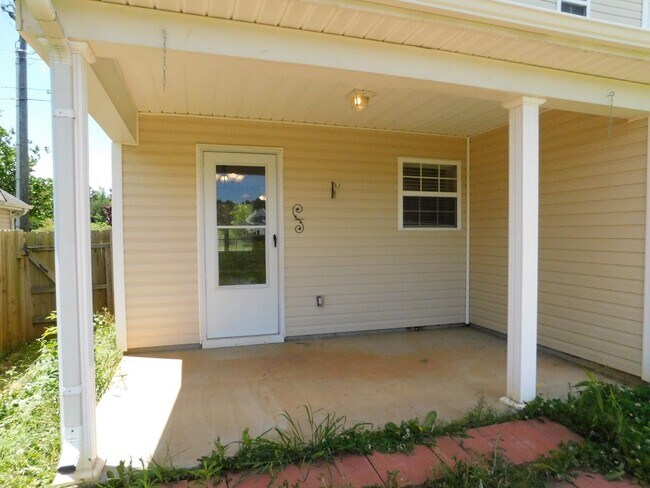 Building Photo - 9420 Old Dowd Rd