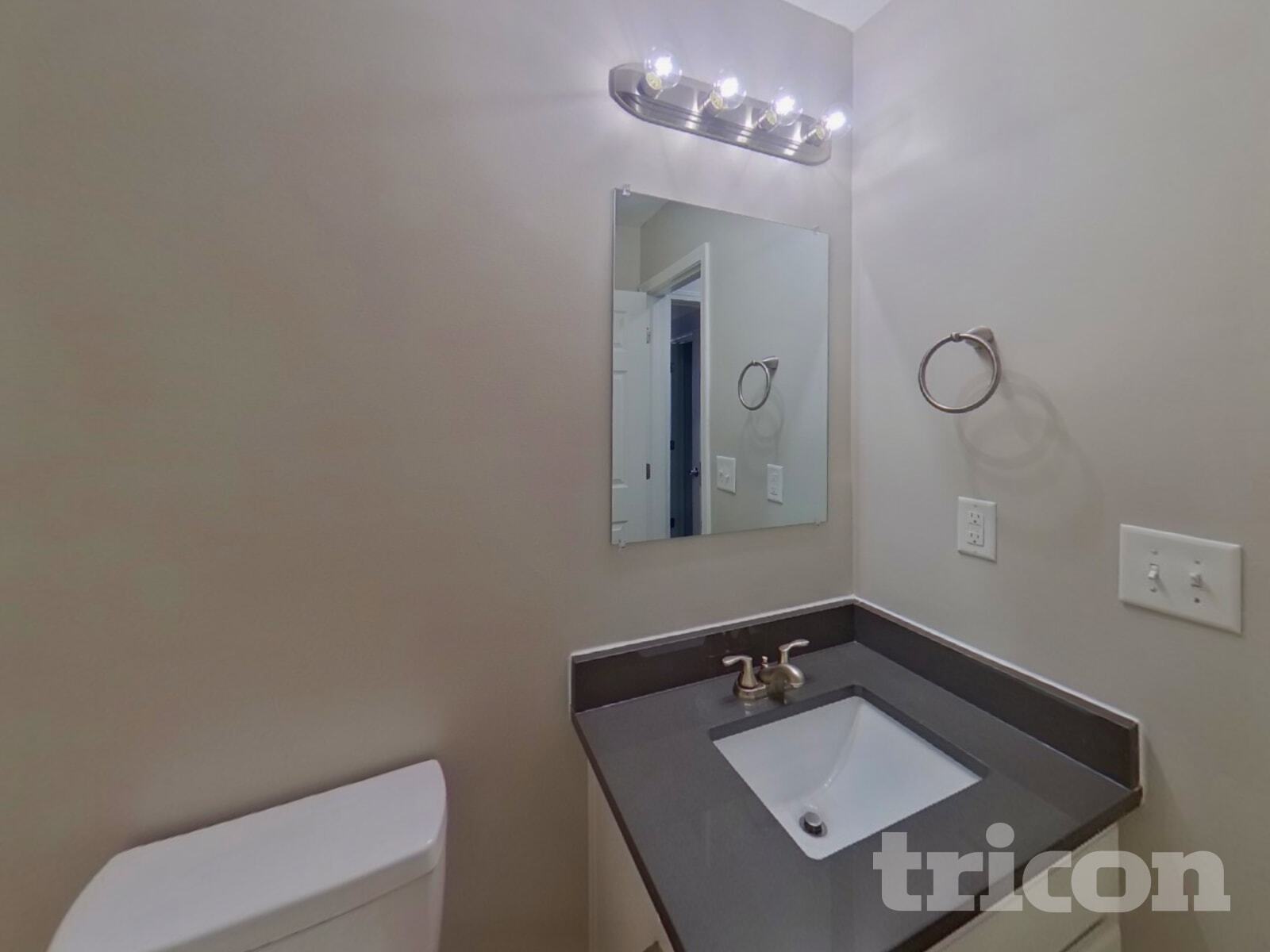 Building Photo - 1916 Lexington Ave