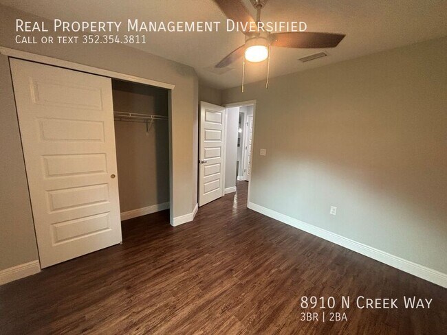 Building Photo - 8910 N Creek Way